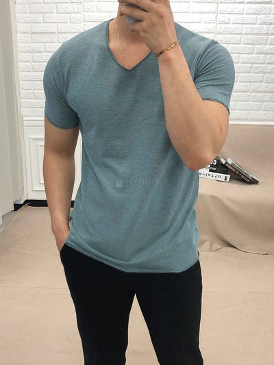 Camiseta Casual de Cuello V Distressed Estilo Coreano Talla Grande - Image 9