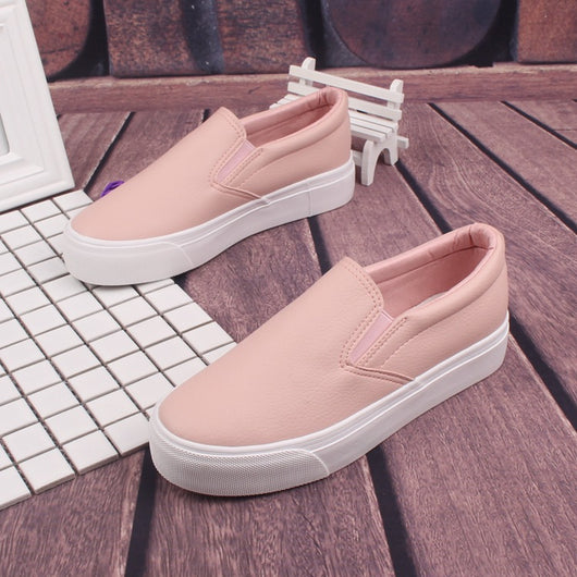 Mocasín de Cuero para Mujer con Diseño Asimétrico - Image 5