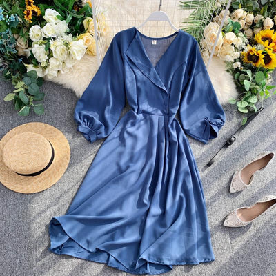 Vestido V-Neck con Mangas Abullonadas y Cintura Ajustada - Image 4