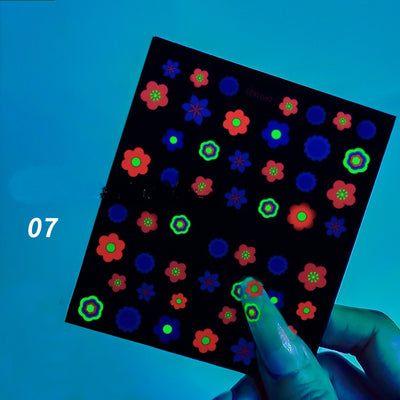 Adhesivos de Uñas Decorativos Estrella Fluorescente con Moño - Image 7