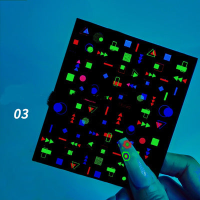 Adhesivos de Uñas Decorativos Estrella Fluorescente con Moño - Image 3