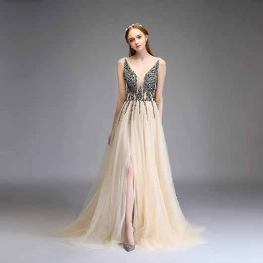 Vestido de Noche Elegante Escote en V con Cola Larga - Image 11
