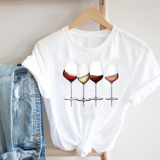 Playera Femenina Manga Corta con Estampado de Mariposas - Image 15