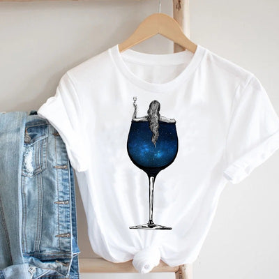 Playera Femenina Manga Corta con Estampado de Mariposas - Image 22