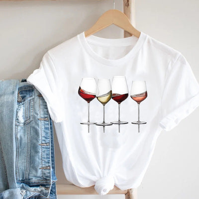 Playera Femenina Manga Corta con Estampado de Mariposas - Image 11