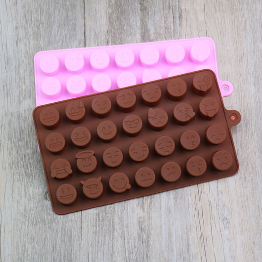 Molde de Chocolate Emoji EmojiGoo para Dulces, Hielo y Gelatina - Image 4