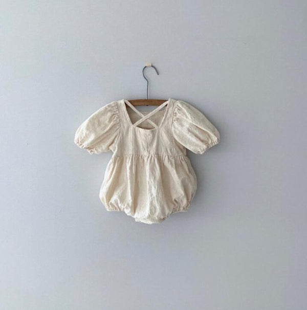 Mono Corto de Algodón y Lino con Espalda Cruzada - Cómodo y Transpirable