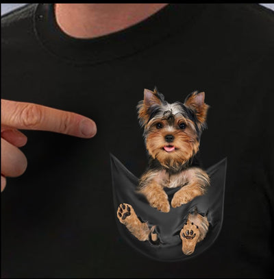 Playera Clásica para Hombre con Bolsillo de Manga Corta - Image 2