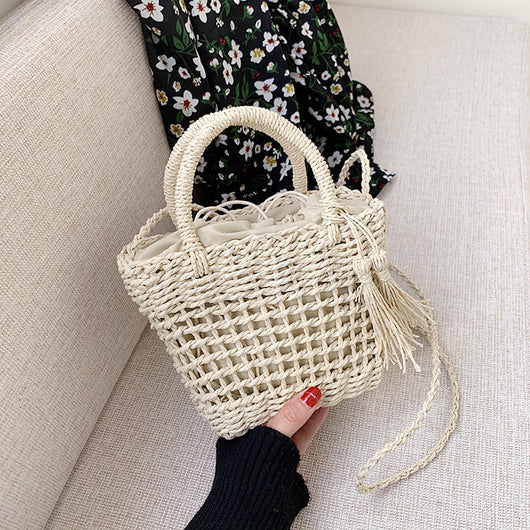 Bolsa de Paja Cubo con Moño de Malla y Borlas Luna - Image 3