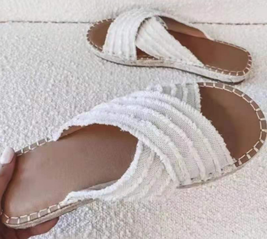 Sandalias Planas con Borlas Talla Grande para Mujer - Cómodas y Elegantes - Image 2
