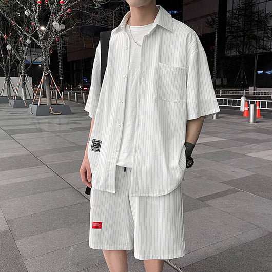 Conjunto Dos Piezas: Camisa Rayada Manga Corta y Shorts Rectos Holgados - Image 9