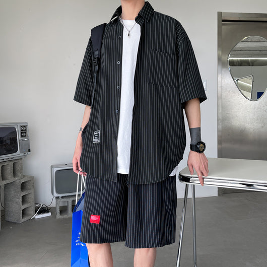 Conjunto Dos Piezas: Camisa Rayada Manga Corta y Shorts Rectos Holgados - Image 3