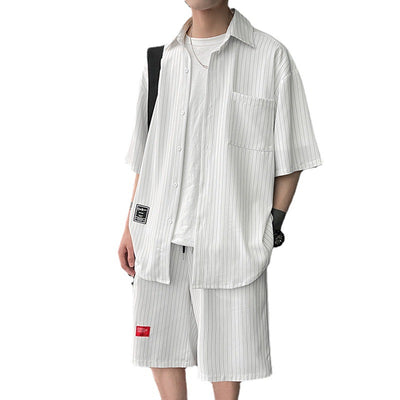 Conjunto Dos Piezas: Camisa Rayada Manga Corta y Shorts Rectos Holgados
