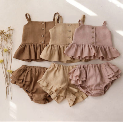 Conjunto de Verano para Bebé Niña - Top con Tirantes y Shorts Volantes - Image 10