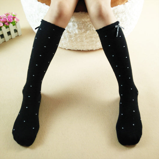 Calcetines Escolares para Niñas con Diseño de Moño y Lunares - Image 4