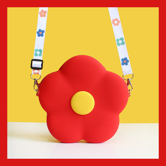 Bolsa Bandolera Pequeña para Niña con Cadena y Corazón Floral - Image 12