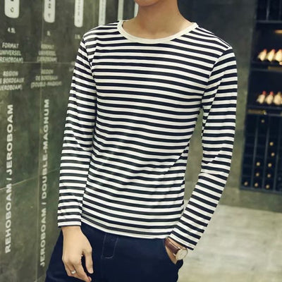 Camiseta Oversized a Rayas Blanco y Negro - Manga Larga Unisex - Image 9