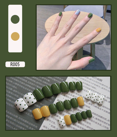 24 Uñas Postizas Decoradas con Diseño Mate Esmerilado - Image 5