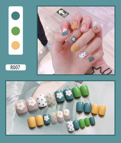 24 Uñas Postizas Decoradas con Diseño Mate Esmerilado - Image 7