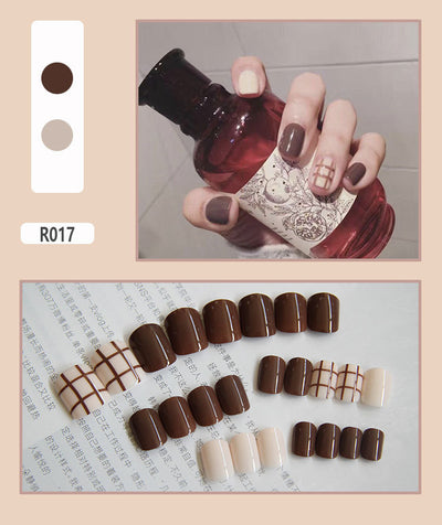 24 Uñas Postizas Decoradas con Diseño Mate Esmerilado - Image 17
