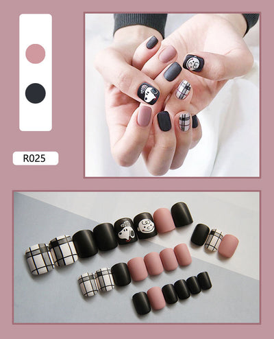 24 Uñas Postizas Decoradas con Diseño Mate Esmerilado - Image 25