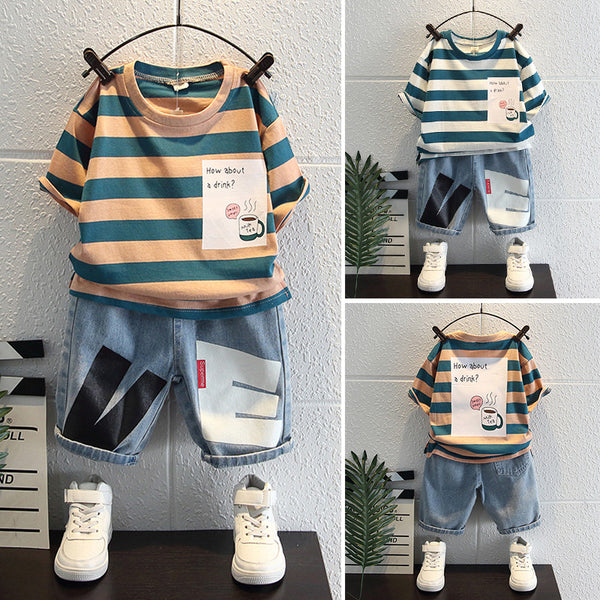 Traje Corto Elegante para Niños - Conjunto de Dos Piezas Moderno