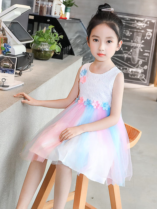 Vestido Niña Estilo Occidental con Bordado Floral y Malla Arcoíris - Image 9