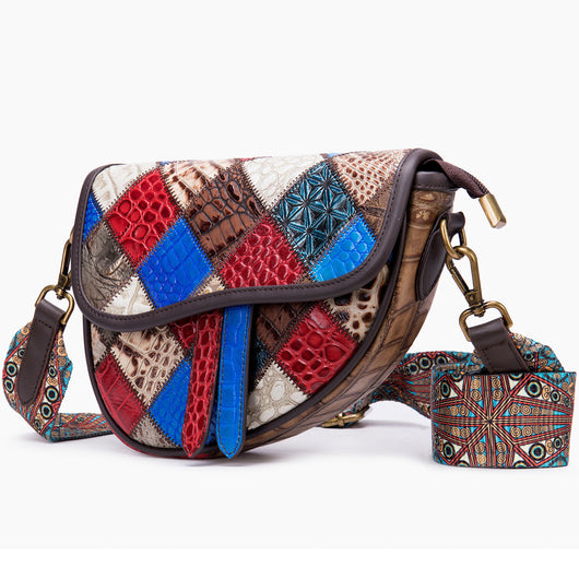 Bolso de Cuero Étnico para Mujer - Bandolera Estilo Rombos en Cuero Genuino - Image 10