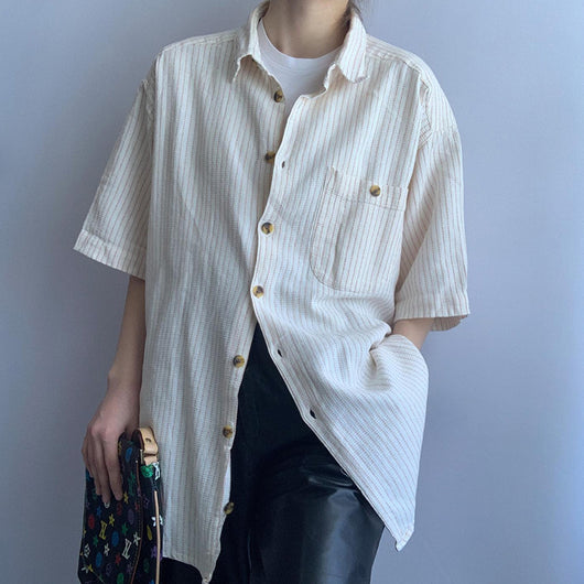 Camisa de Rayas Beige con Mangas Cortas Clásica - Image 9