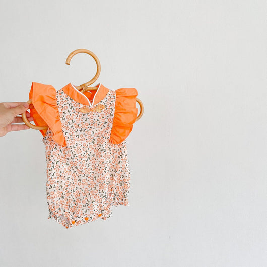 Jumpsuit Estilo Cheongsam con Cuello Asiático y Mangas Volantes Floral - Image 7