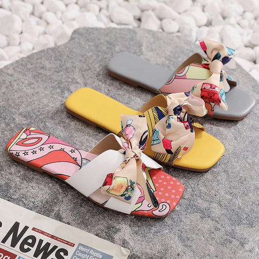 Sandalias y Pantuflas Cómodas Estilo Coreano para Playa - Image 8
