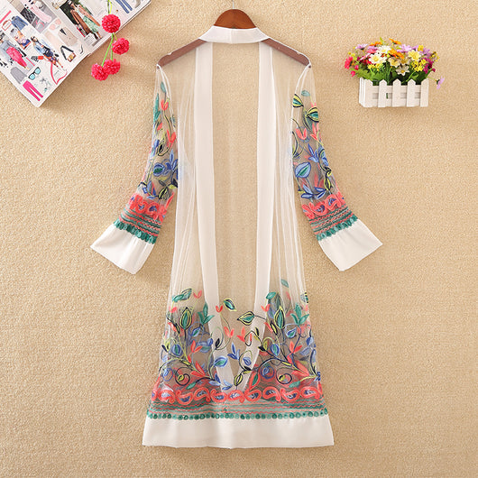 Ropa de Playa Protectora con Bordado Elegante para Mujeres - Largo Medio - Image 9