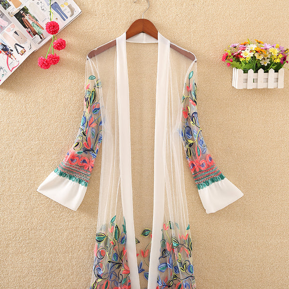 Ropa de Playa Protectora con Bordado Elegante para Mujeres - Largo Medio