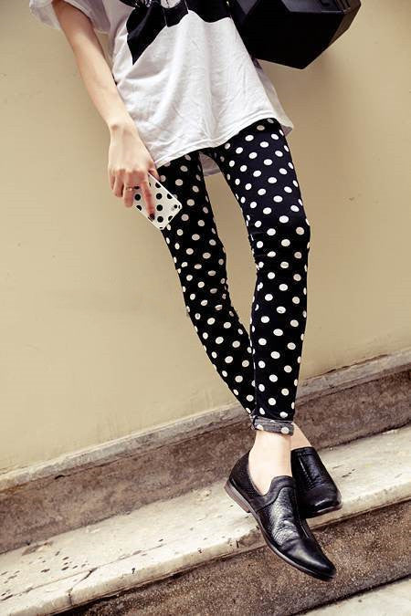 Leggings de Seda de Leche con Estampado Coreano de Lunares Blanco y Negro - Image 5