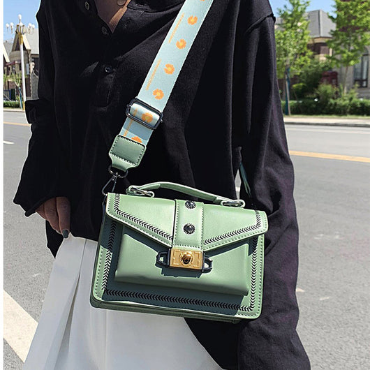 Bolsa Mensajera Coreana para Mujer - Estilo Casual y Portátil - Image 15