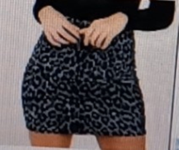 Falda Cintura Alta con Estampado de Leopardo y Bolsillo Lateral