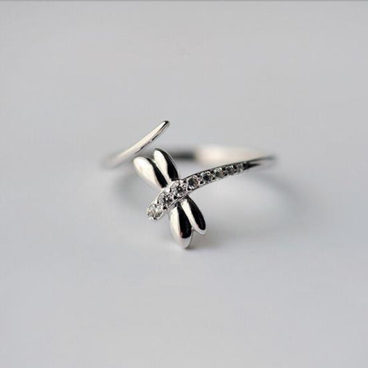 Anillo de Plata Libélula con Diamante - Diseño Delicado para Mujer