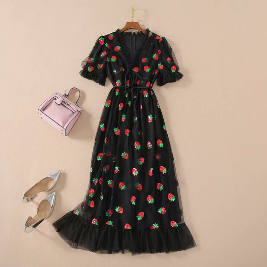 Vestido Infantil con Mangas Abullonadas, Volantes y Bordado de Fresas - Image 5