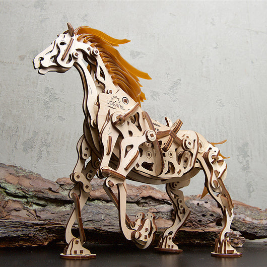 Caballo de Troya Mecánico - Modelo de Transmisión de Madera - Image 6
