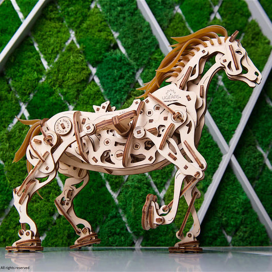 Caballo de Troya Mecánico - Modelo de Transmisión de Madera - Image 4
