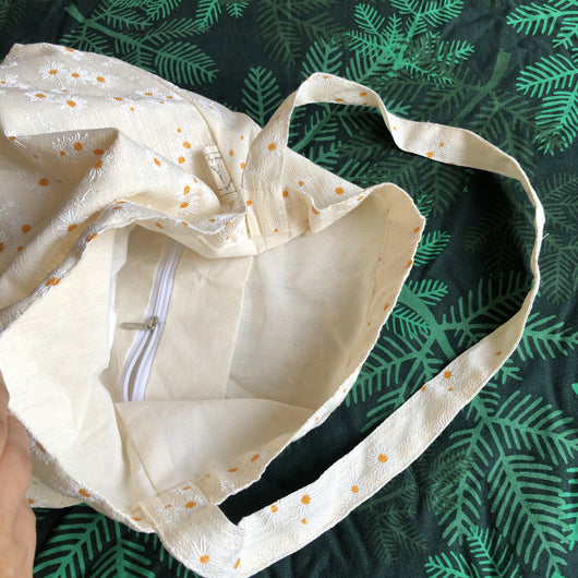 Bolso de Lona para Mujer con Diseño Floral en Relieve - Image 3