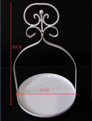 Soporte para Pastel de Hierro Forjado con Diseño Minimalista - Image 11