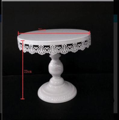 Soporte para Pastel de Hierro Forjado con Diseño Minimalista - Image 3
