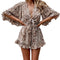 Jumpsuit Elegante con Escote en V, Encaje y Volantes Estampado