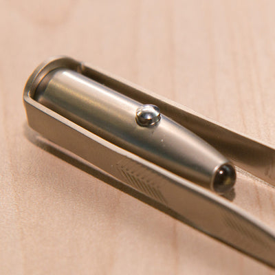 Pinza Depiladora con Luz LED para Cejas Perfectas - Image 4