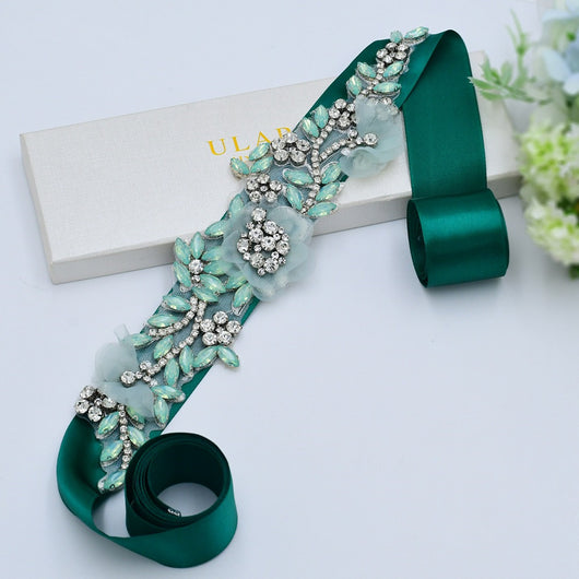 Cinturón Decorativo Verde con Cristales de Diamante - Diseño Artesanal - Image 3