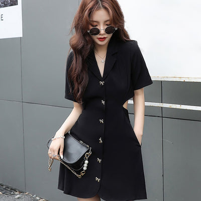 Vestido Negro Elegante Sin Cintura con Cuello Sastre - Image 2