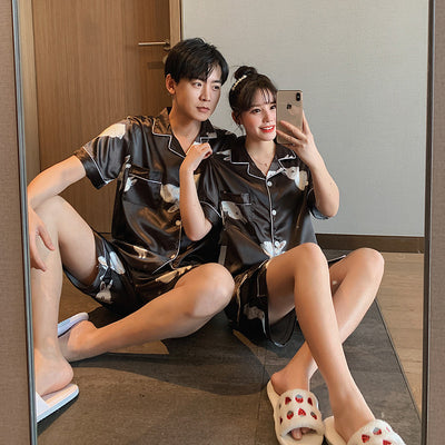 Pijama de Pareja en Seda de Hielo - Manga Corta Verano - Image 9