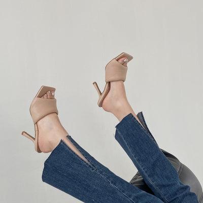 Sandalias y Pantuflas de Cuero Suave con Tacón Stiletto y Detalles de Diamantes - Image 11