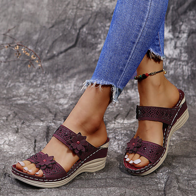 Pantuflas Cuña con Flores para Mujer - Image 4